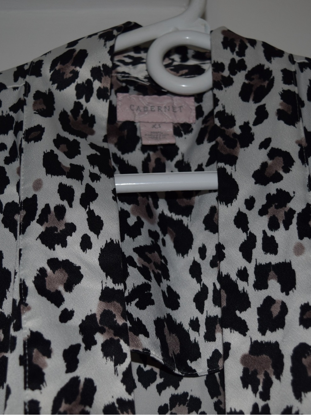Cabernet Leopard Print Robe - Picture 2 of 5
